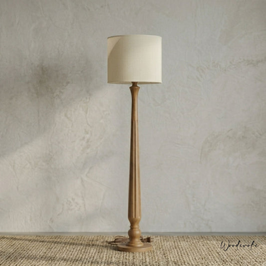 Reeded fluted wooden floor lamp — hand-turned solid wood standing light for drawing rooms Pakistan